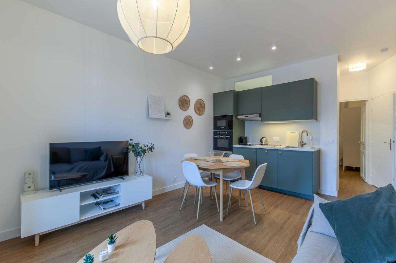 2-Bedroom Apartment With Balcony Near Hippodrome Ντοβίλ Εξωτερικό φωτογραφία
